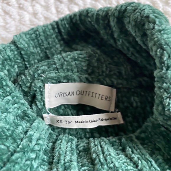 Urban Outfitters | Sweaters | Uo Daria 